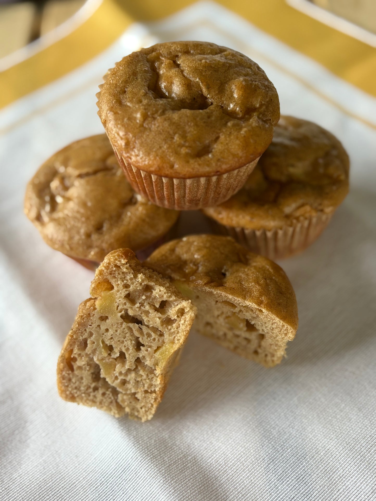 Apple Cinnamon Sourdough Muffins (6)